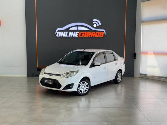 FORD FIESTA 1.6 ROCAM SE 8V FLEX 4P MANUAL FORD FIESTA 1.6 ROCAM SE 8V FLEX 4P MANUAL